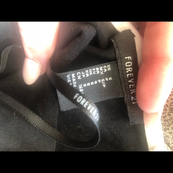 Size small - Picture 2 of 2